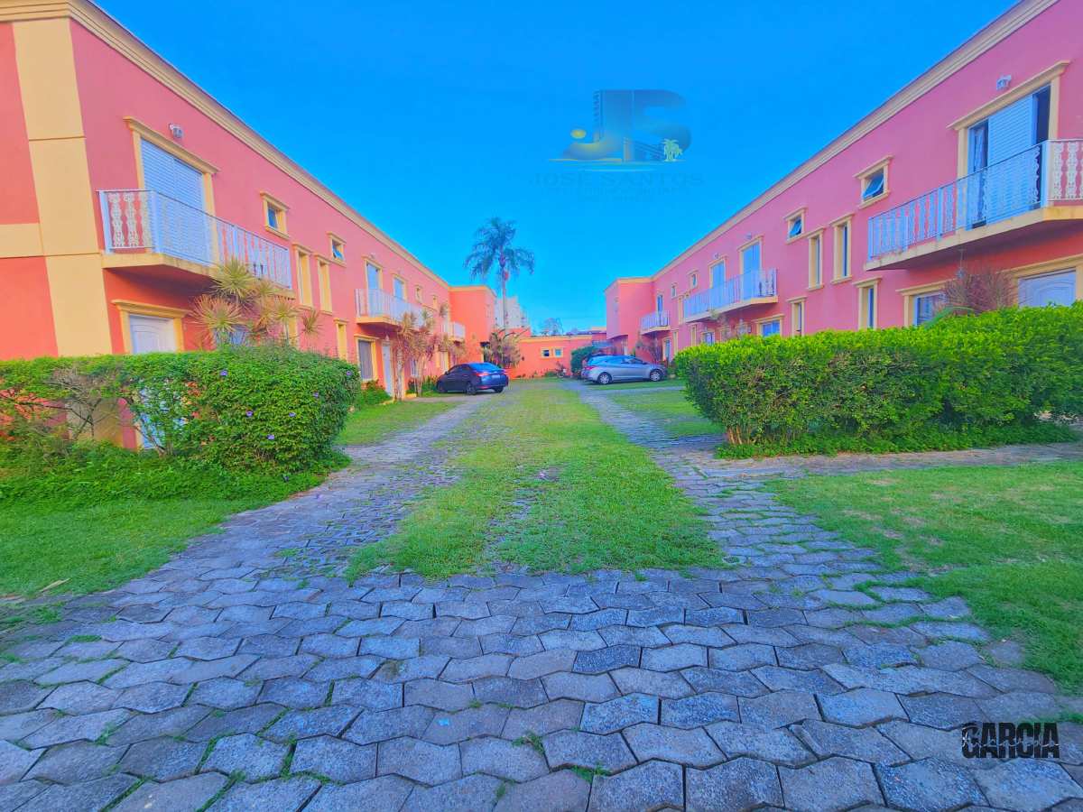 Casa de vila à venda, com 3 quartos, 112m²